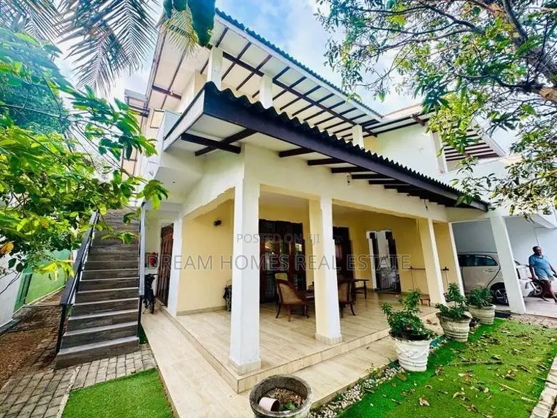 House with Solar – Boralesgamuwa