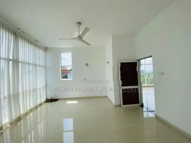5-Bedroom Luxury House with Elevator – Rajagiriya