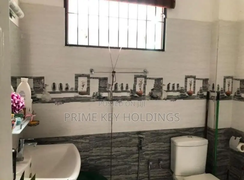 Spacious 3-Storey House for Rent – Kelaniya (HR116)