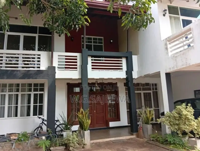 Fully Furnished House sale in seeduwa village 100mts Main road facing