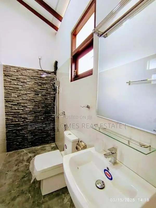 Modern 4-Bedroom House for Sale in Athurugiriya