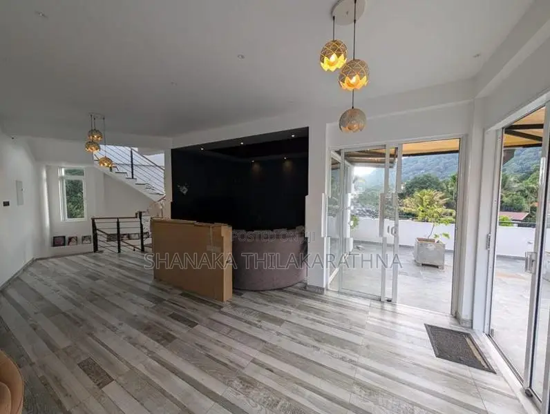 Luxury 5BR House for Sale in Bowala, Kandy
