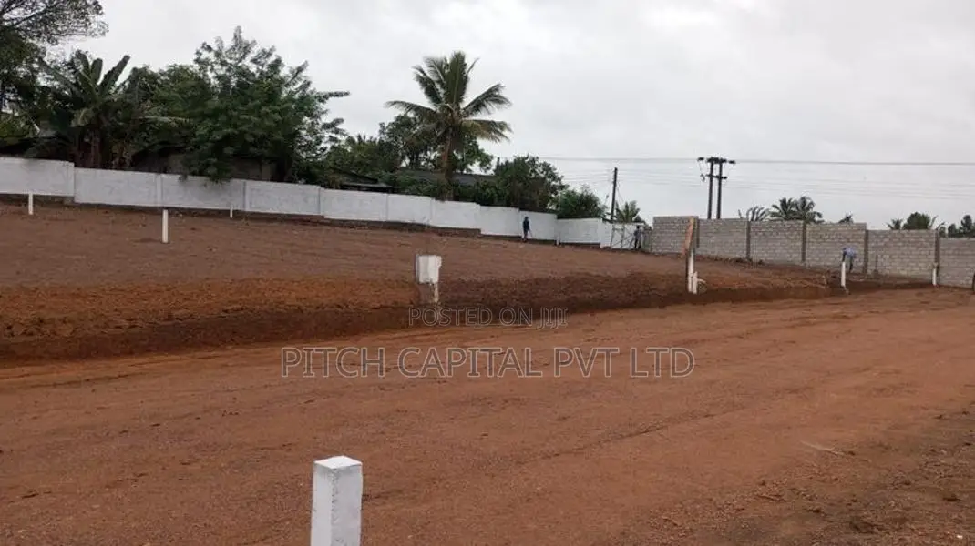 Meegoda - Colombo District Superb Lands Plots Sale