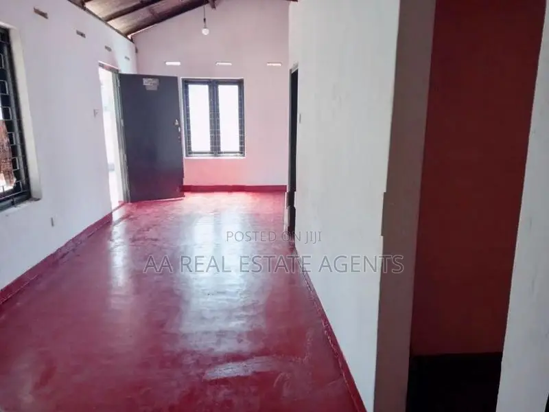Land for Sale in Wellampitiya