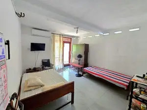 Land with 5 Bedroom House for Sale Homagama