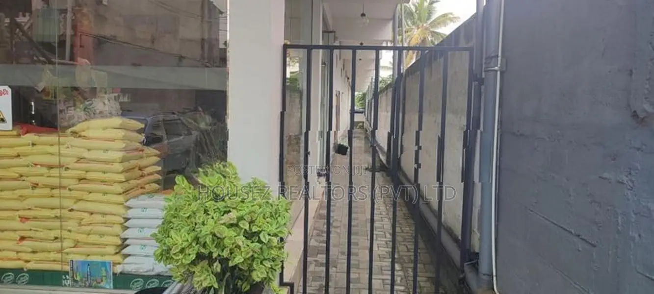 Prime Commercial Property for Sale – Miriswatta, Horana Road