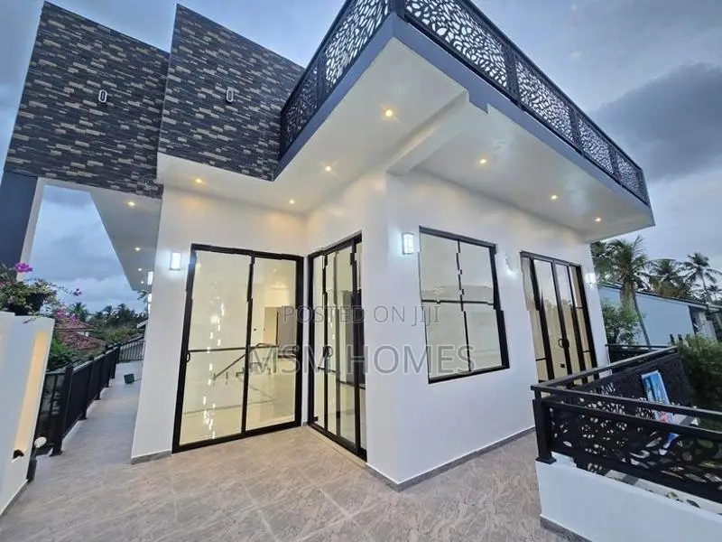 Solid Brand New Luxury Modern House For Sale in Negombo