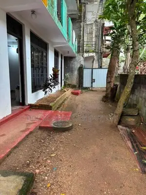 2-Bedroom House for Rent – Near Kandy-Colombo Road
