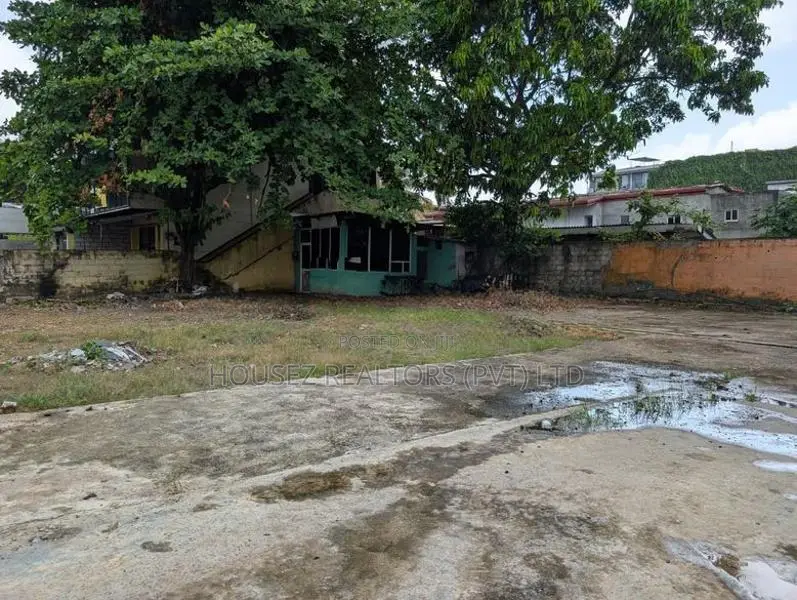 Prime Land for Sale Pagoda Road Pitakotte