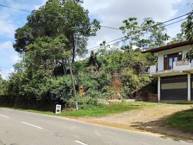 මාතර කණංකේ ප්‍රදේශයෙන් පර්චස් 160ක ඉඩමක් විකිණීමට