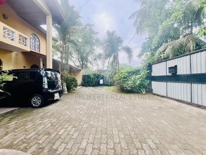 Modern Two Story House for Rent in Kaduwela