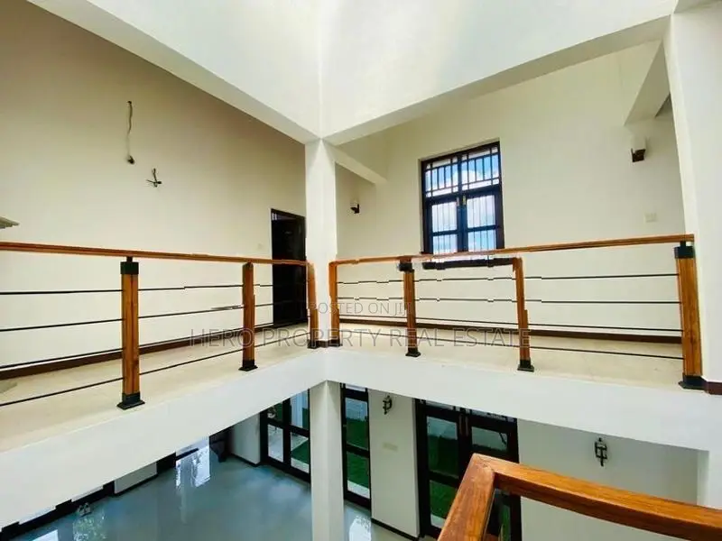 Luxurious House for Rent in Boralesgamuwa