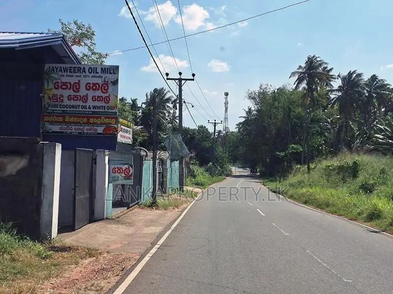 Basic House for Sale – Thammitawatte, Hunumulla (Badalgama)