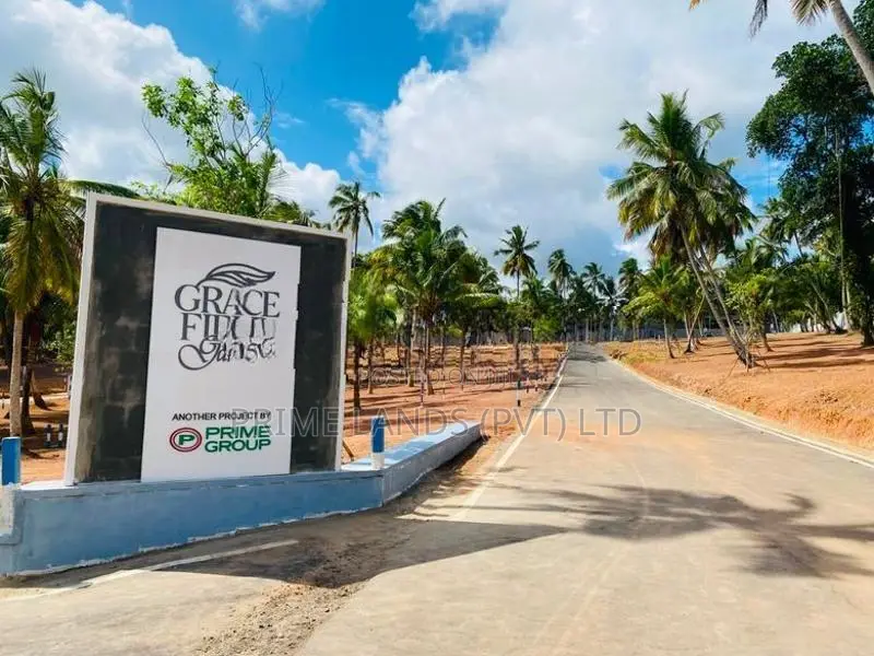 Land in Kandana