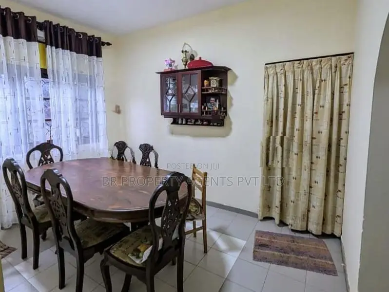 Two Story House for Sale in Piliyandala