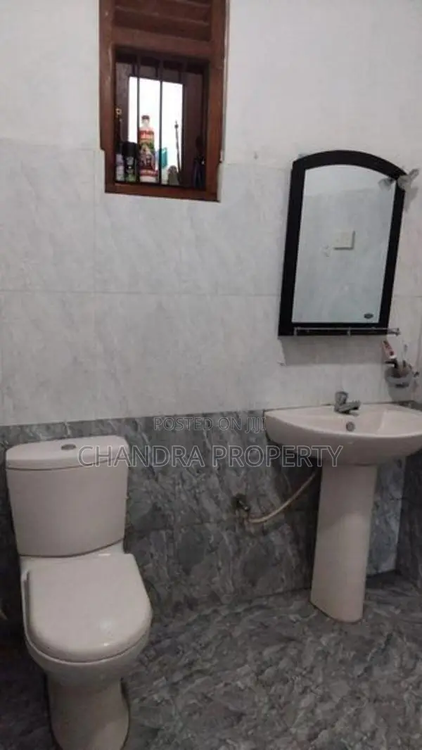 Upstair House For Immediate Sale i Kandana