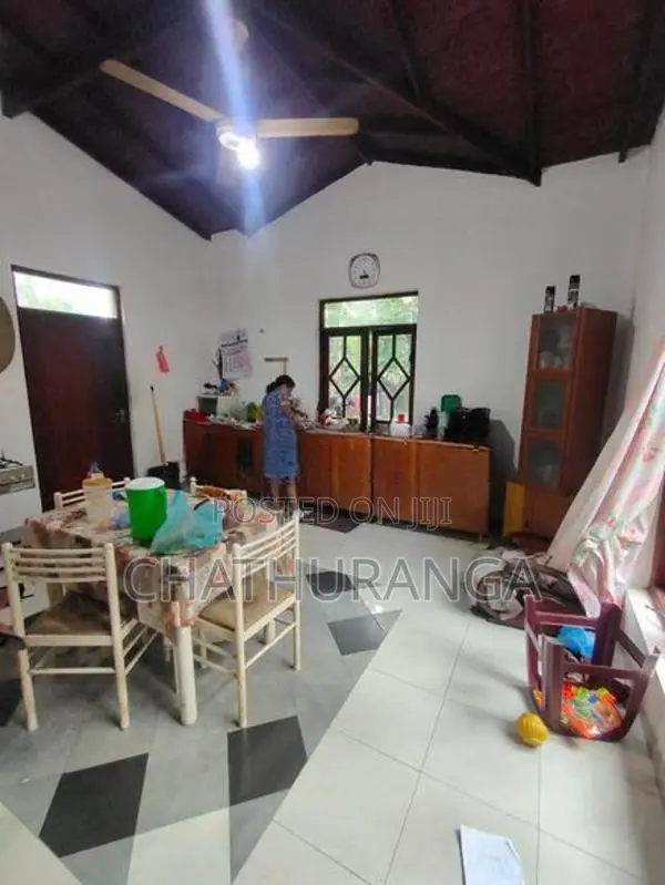 Two Story House Sale Near Highway Kadawatha