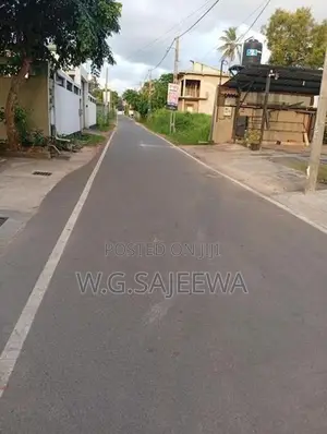 Land for Sale Seeduwa Village Colombo Negambo Main Road 100 Mts