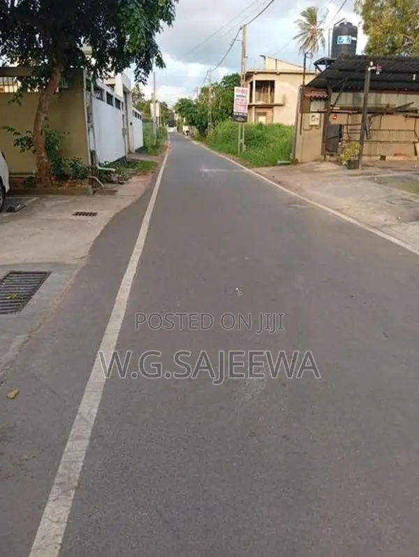 Land for Sale Seeduwa Village Colombo Negambo Main Road 100 Mts