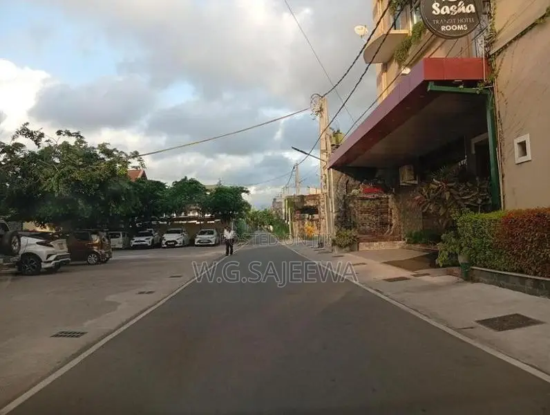 Land for Sale Seeduwa Village Colombo Negambo Main Road 100 Mts
