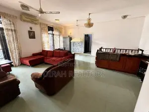 Spacious 5BR House for Rent | Colombo 05 (ZR-0001)