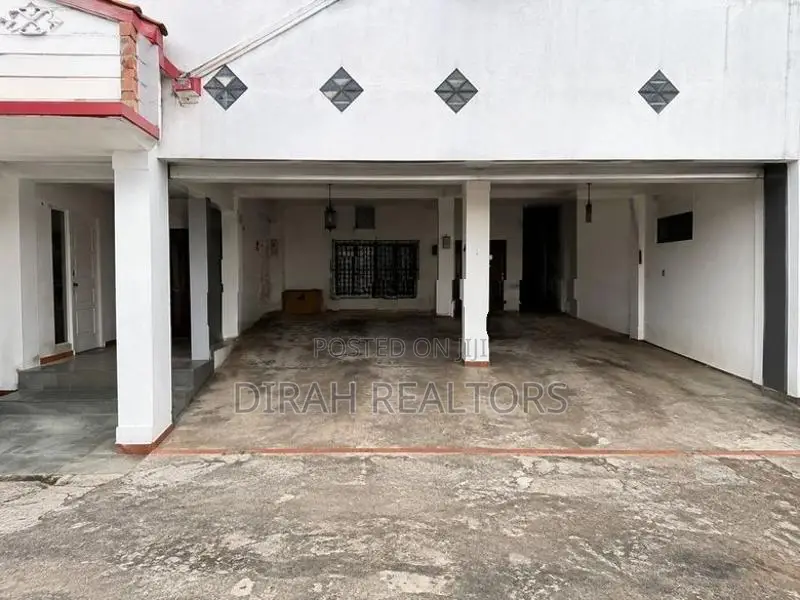 Spacious 5BR House for Rent | Colombo 05 (ZR-0001)