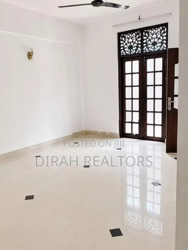 3BR House for Rent | Colombo 05 (ZR-0002)