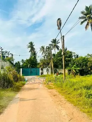 10.5 Perch Land for Sale in Ja Ela,ekala