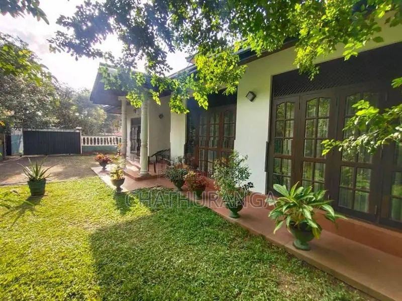 6 Bedrooms House Sale Kadawatha Near Highway