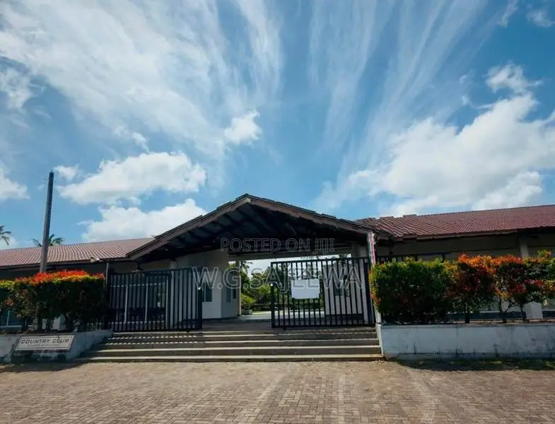 10 Perch Land for Sale Grand City, Kadirana