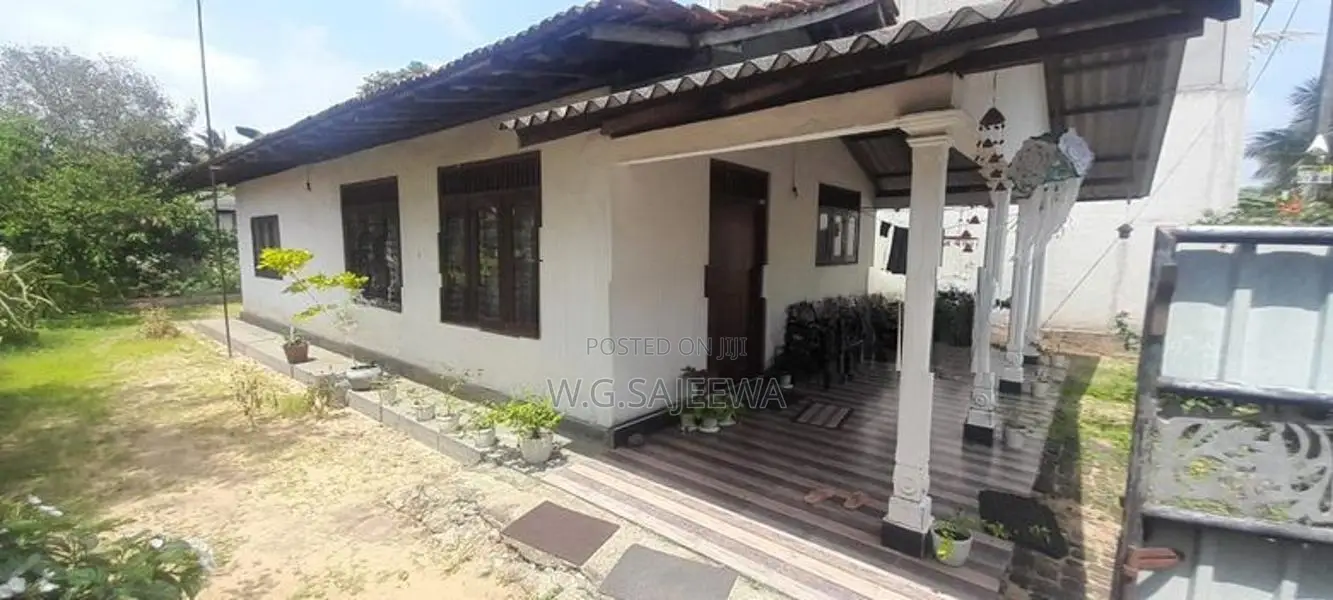 12.5 Perch Land with House Sale in Liyanagemulla, Seeduwa