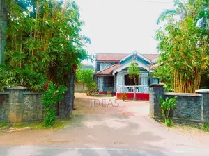 Valuable Land With House For Sale In Enderamulla
