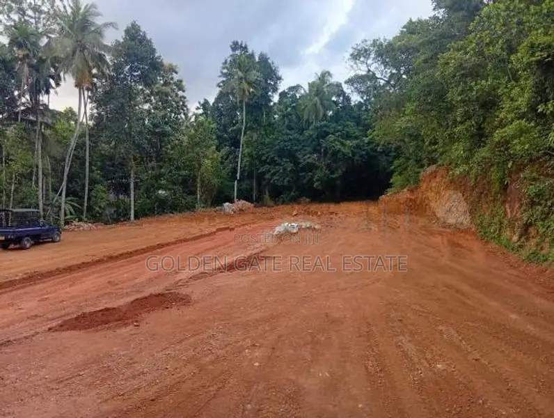 Kadawatha Land for Sale