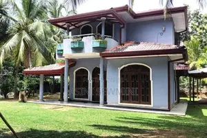නිවසක් විකිනීමට පල්ලේබැද්ද