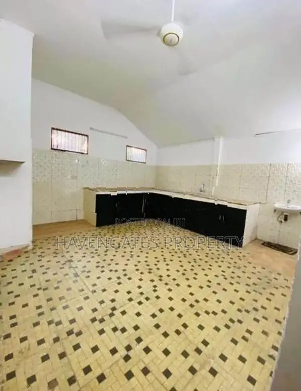 single storey house sale Negombo - 15 perches