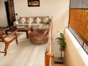 4BR Upper-Floor House for Rent | Colombo 5 (ZR-0003)