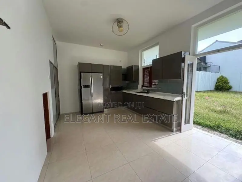04 Bedroom Semi Furnished Storied House for Sale in Nawala (A6525)