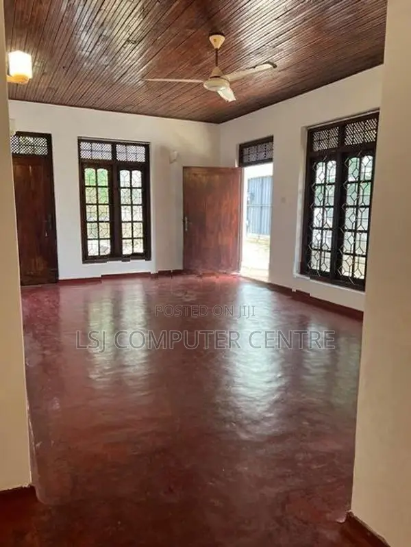 House for sale in Ambalangoda