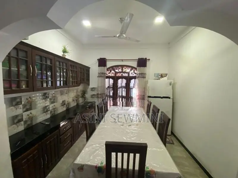 නිවසක් විකිනීමට පල්ලේබැද්ද