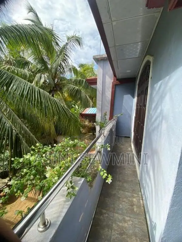 නිවසක් විකිනීමට පල්ලේබැද්ද