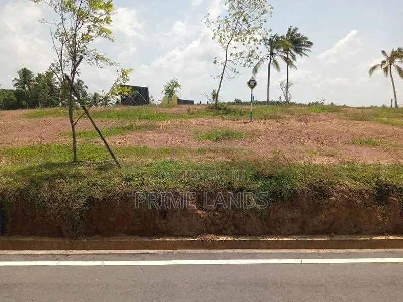 තලගල හන්දිය ආසන්නයේන් වටිනා ඉඩම් ව්‍යාපෘතියක්