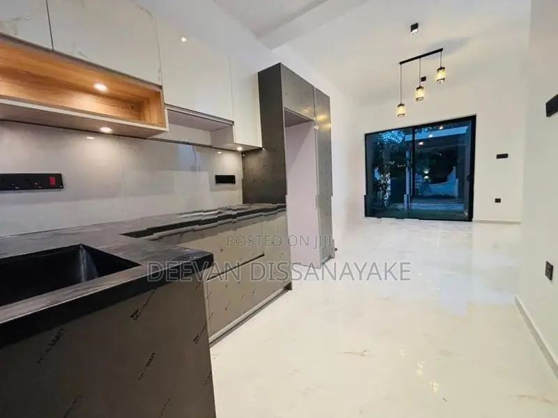 Luxury House for Sale in Wattala, Mahabage