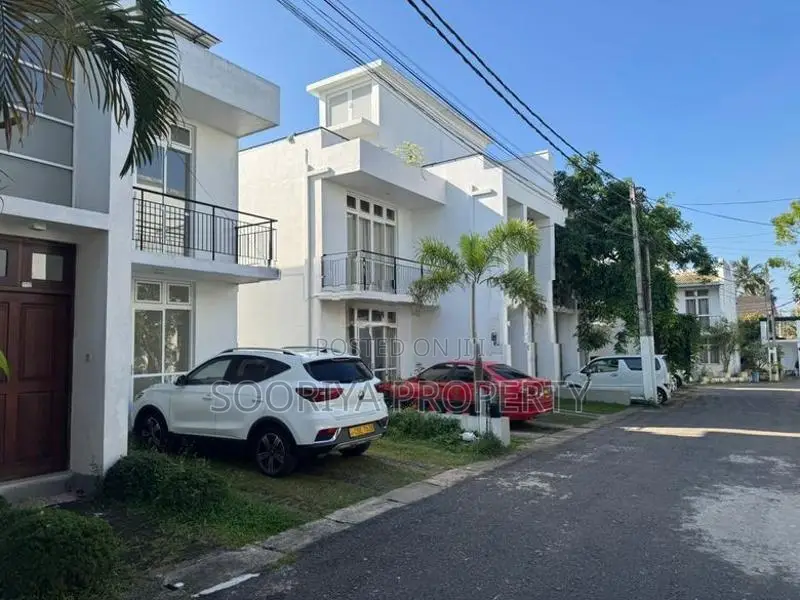 Almost Brand New House for Sale in Moratuwa Suwarapola