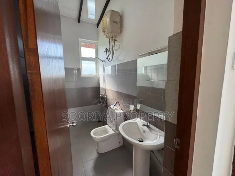 Almost Brand New House for Sale in Moratuwa Suwarapola