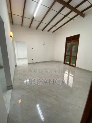 Newly Built, Spacious Upstair House for Rent in Piliyandala