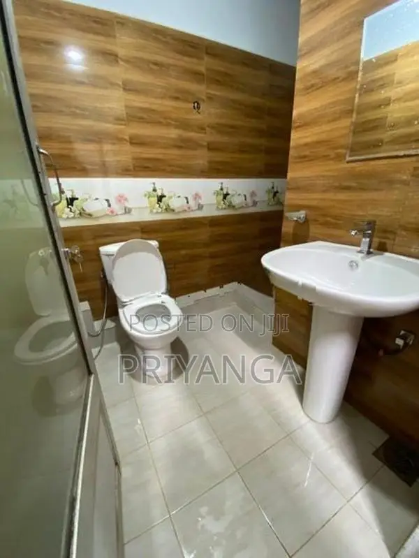 Newly Built, Spacious Upstair House for Rent in Piliyandala