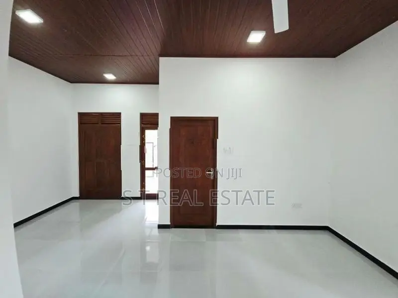 🏡 Brand New Single Story House For Sale In Kottawa