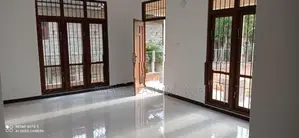 මාරවිල ගොඩවල පාරේ අළුතින් ඉදි කරන ලද නව නිවස කුලියට දීමට