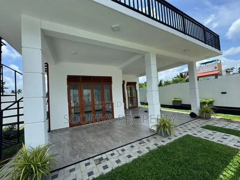 Superb Brand New House for Sale in Piliyandala