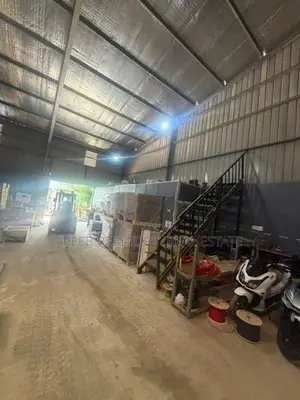 5000 Sqft Warehouse with 2 Loading Bays for Rent – Wellampitiya